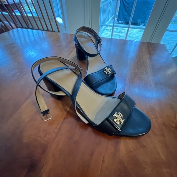 Tory Burch Kira Black 10.5 - Picture 3 of 3